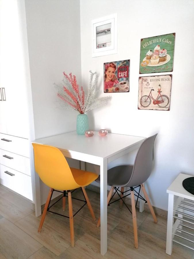 Myrsini's Cozy Apartment Néa Péramos Zewnętrze zdjęcie