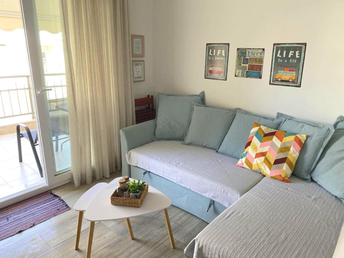 Myrsini's Cozy Apartment Néa Péramos Zewnętrze zdjęcie