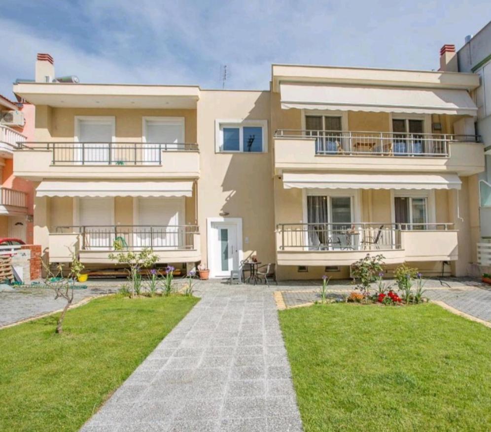 Myrsini's Cozy Apartment Néa Péramos Zewnętrze zdjęcie