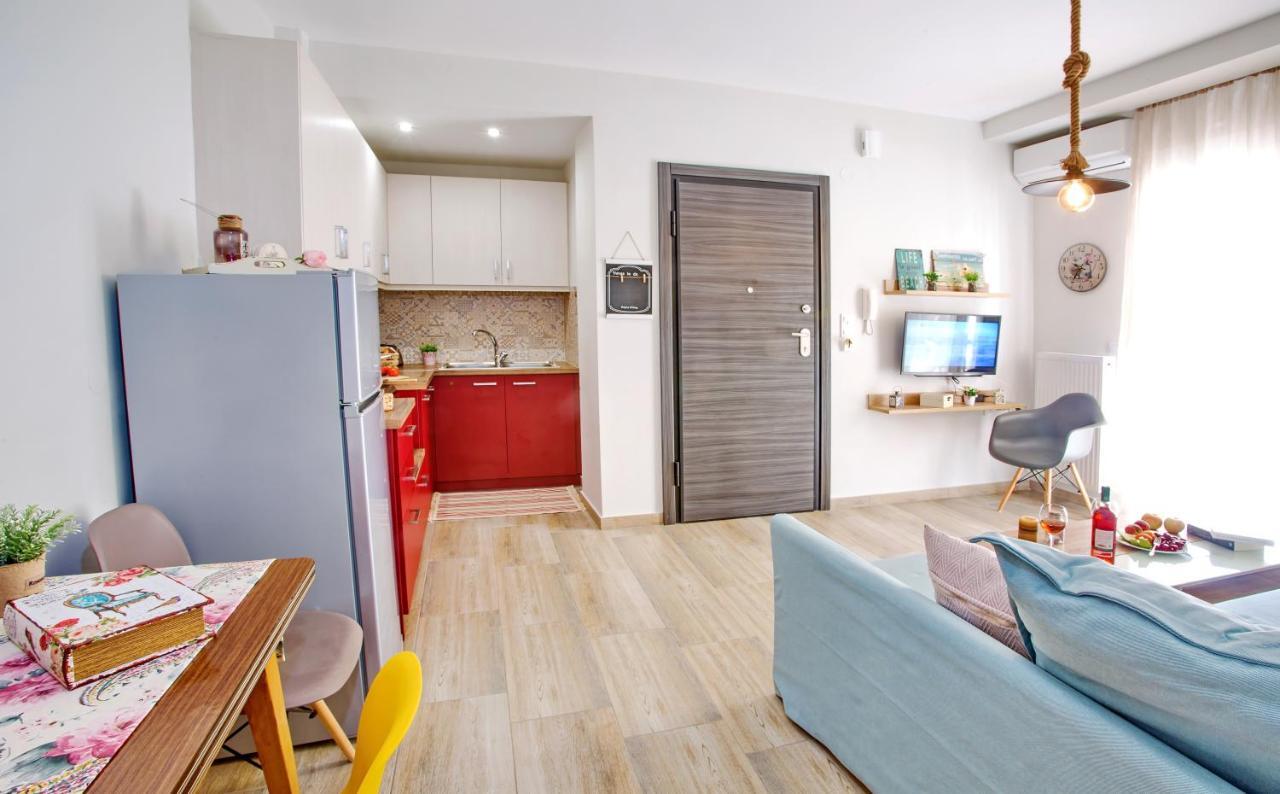 Myrsini's Cozy Apartment Néa Péramos Zewnętrze zdjęcie