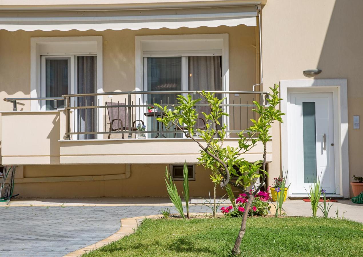 Myrsini's Cozy Apartment Néa Péramos Zewnętrze zdjęcie